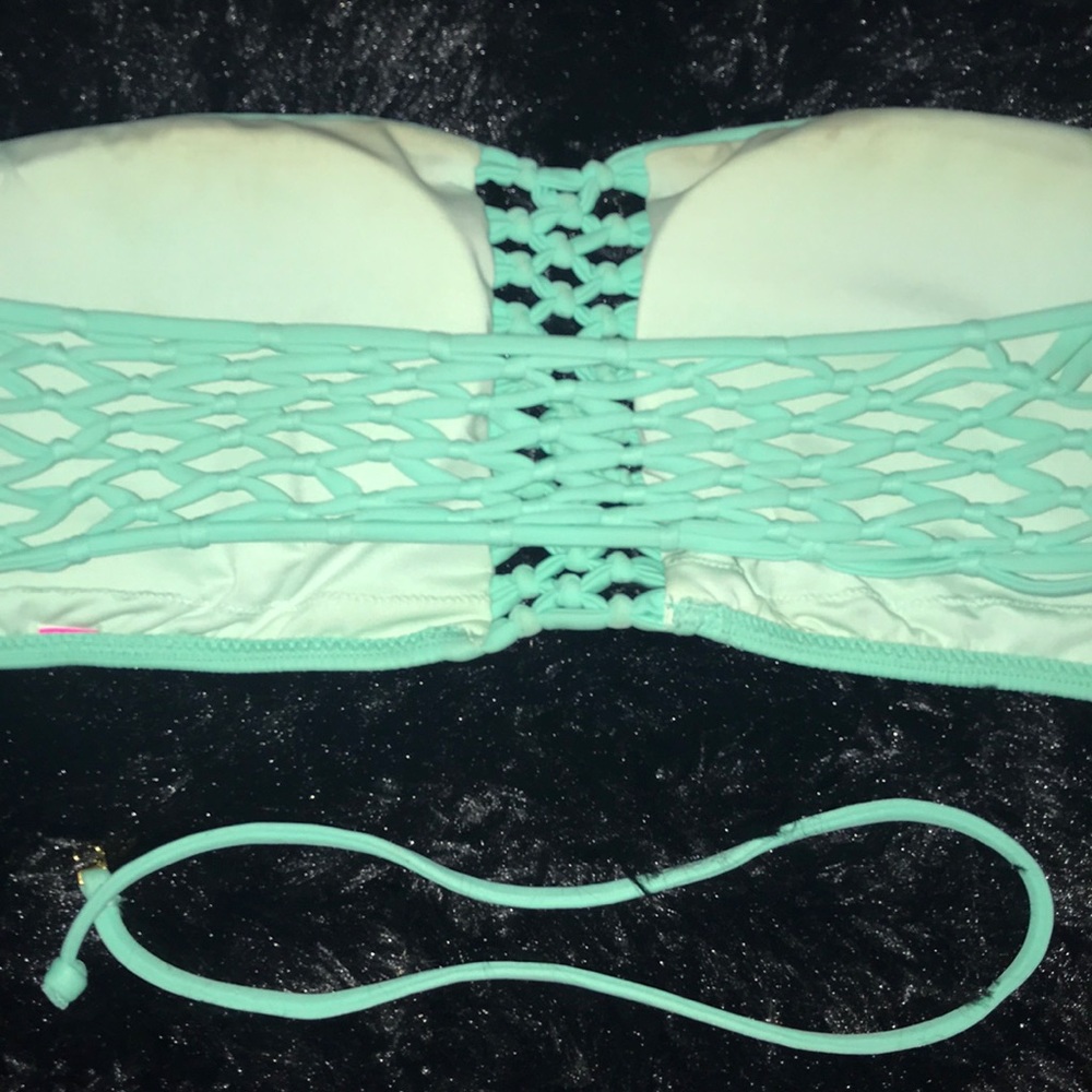 Bathing suit  top - Picture 3 of 3